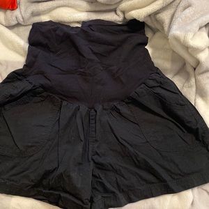 Maternity shorts